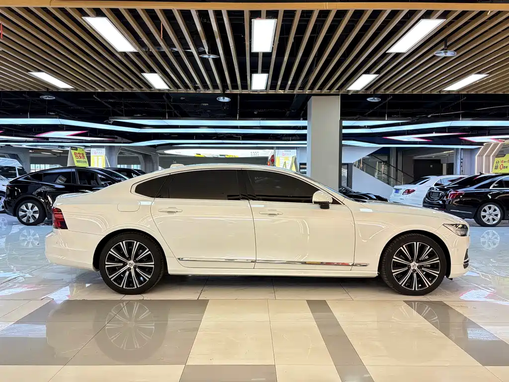 Volvo S90 — фото 6
