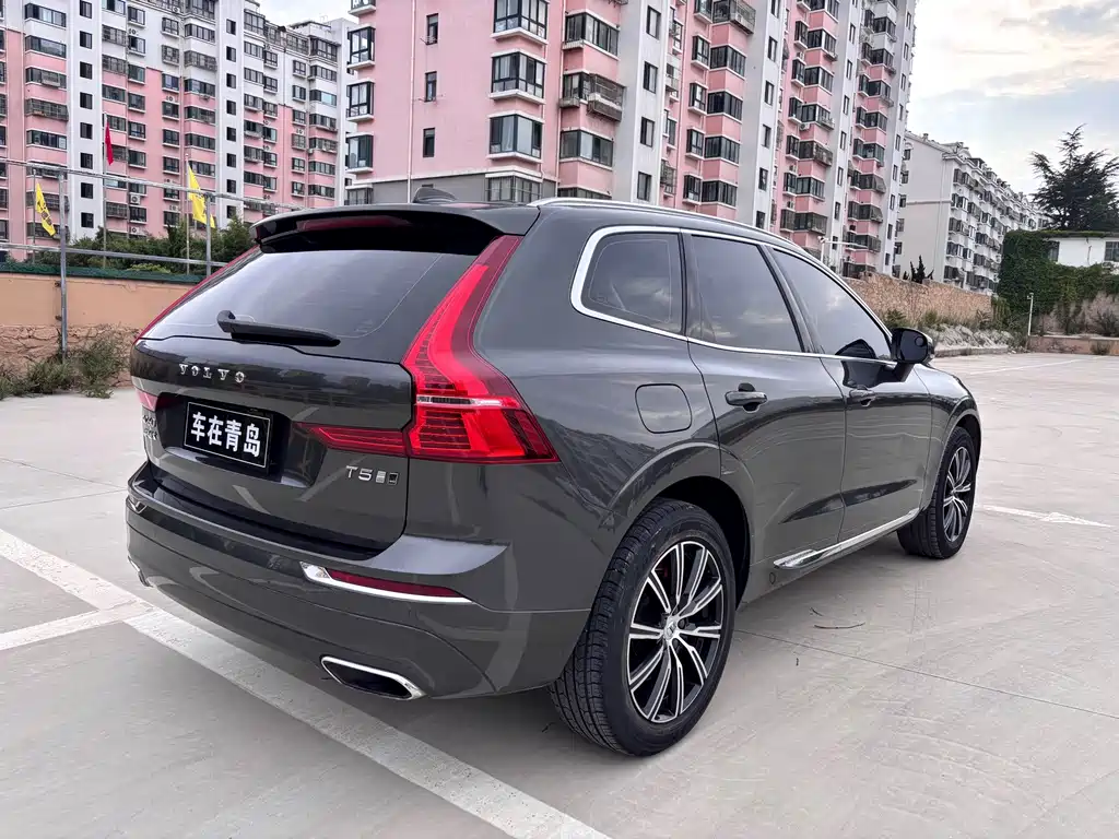 Volvo XC60 — фото 7