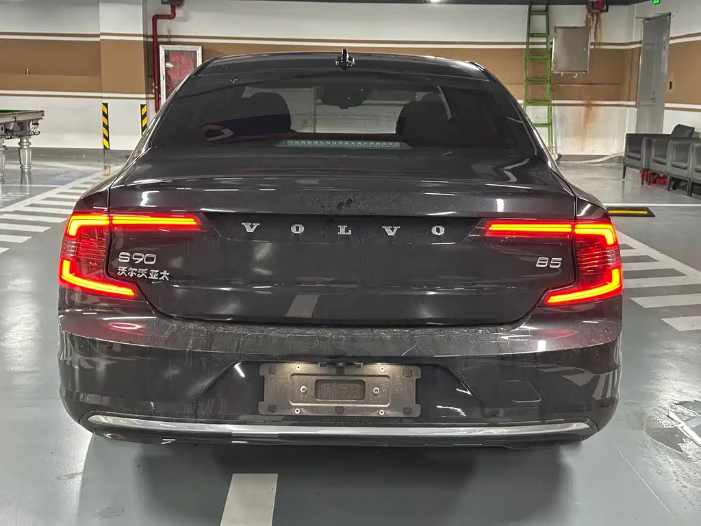 Volvo S90 — фото 4