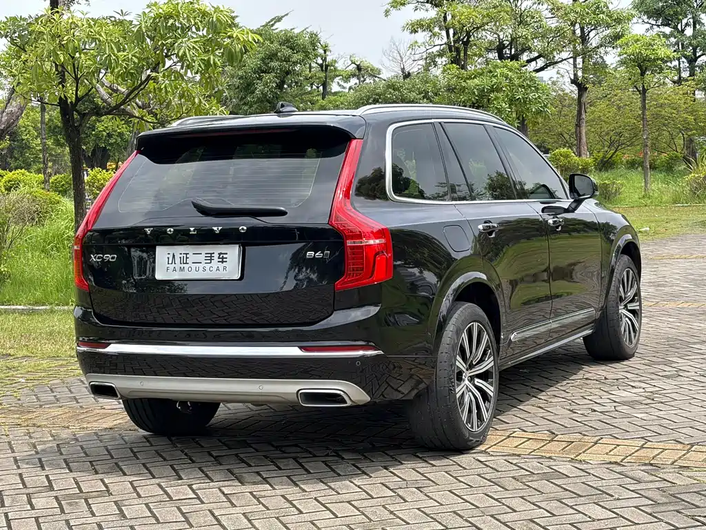 Volvo XC90 — фото 5