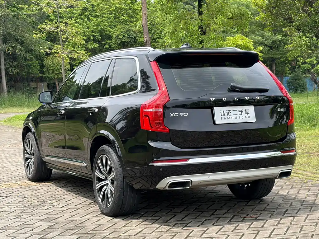 Volvo XC90 — фото 7