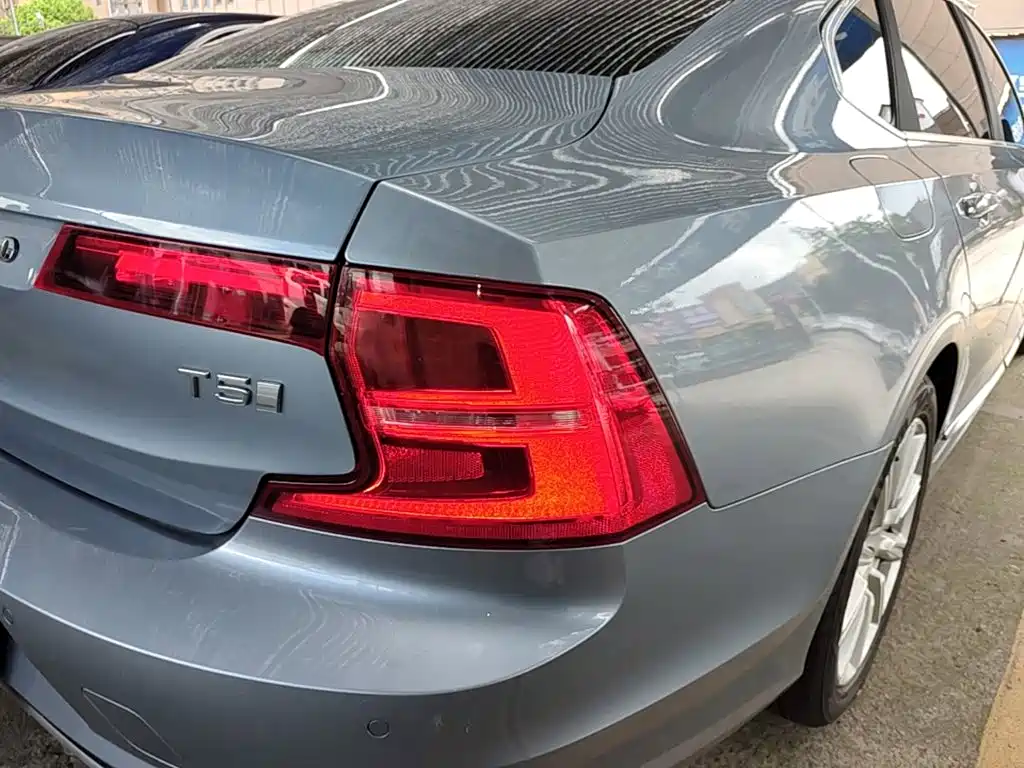 Volvo S90 — фото 8