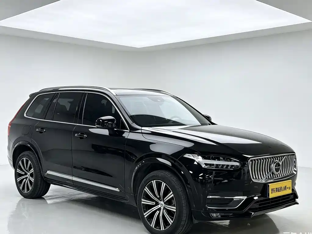 Volvo XC90 — фото 2
