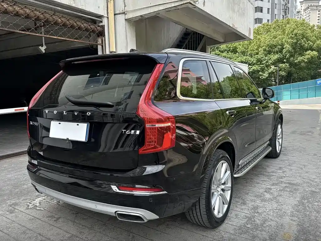 Volvo XC90 — фото 4