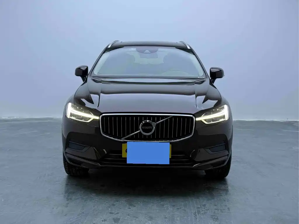 Volvo XC60 — фото 2