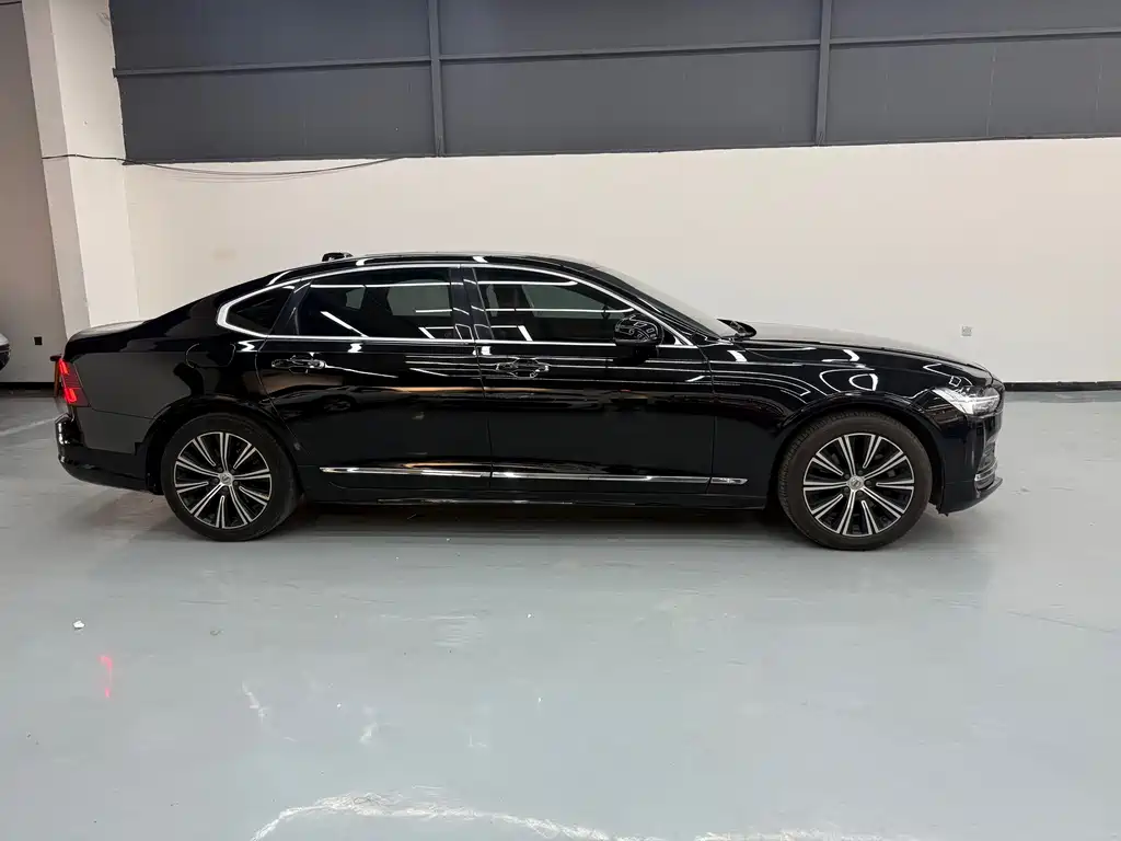 Volvo S90 — фото 4
