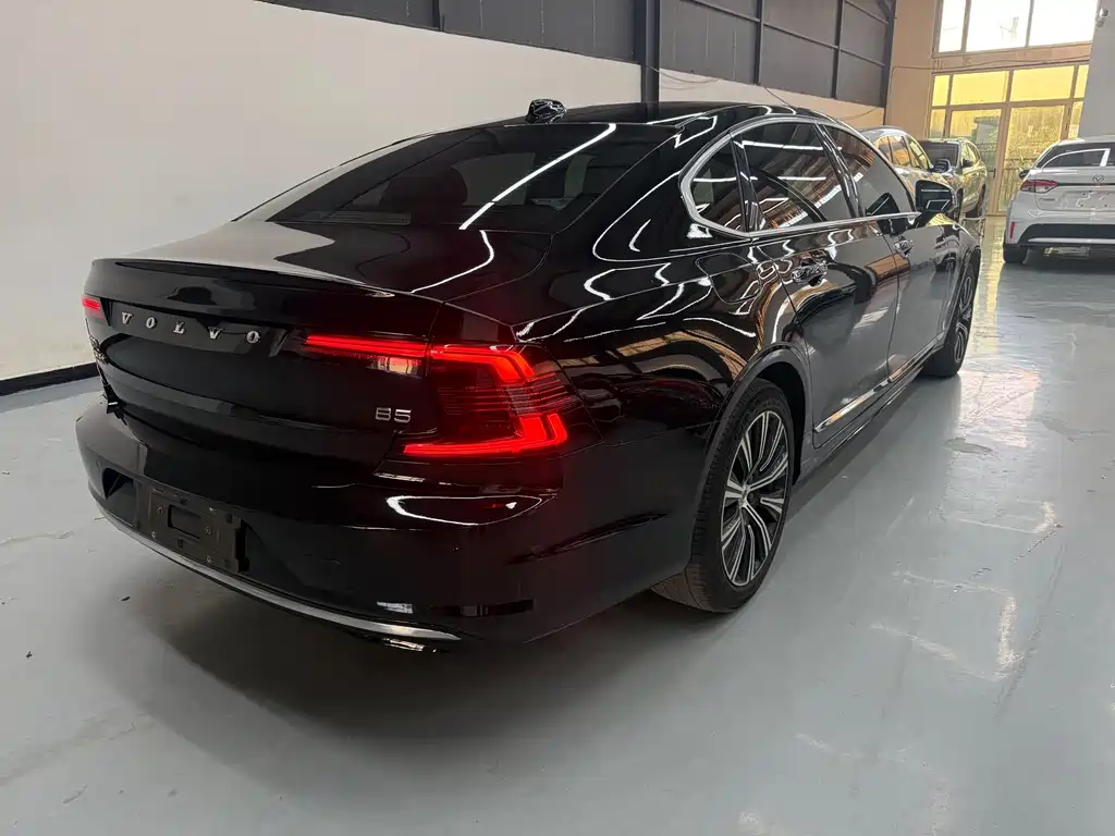 Volvo S90 — фото 5