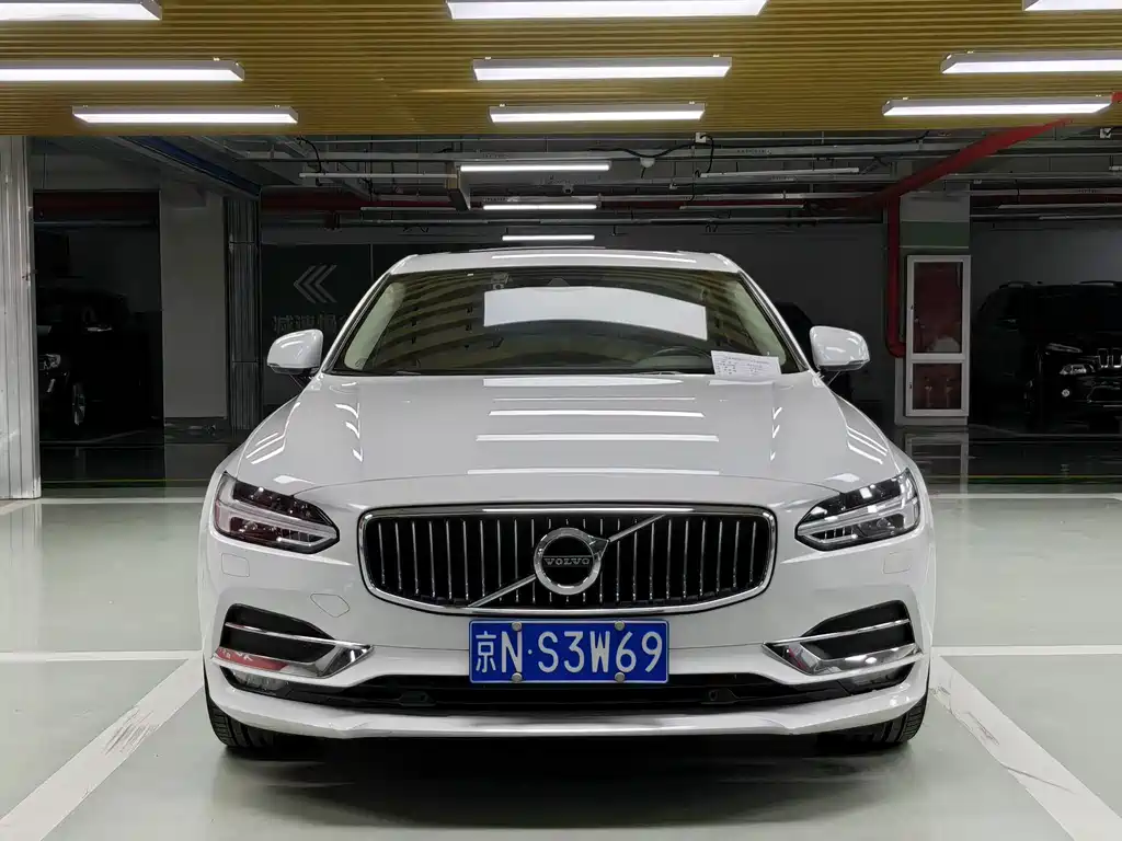 Volvo S90 — фото 2