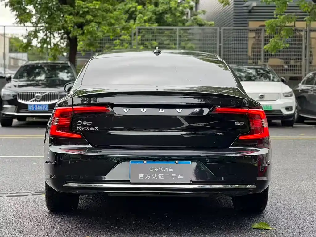 Volvo S90 — фото 11