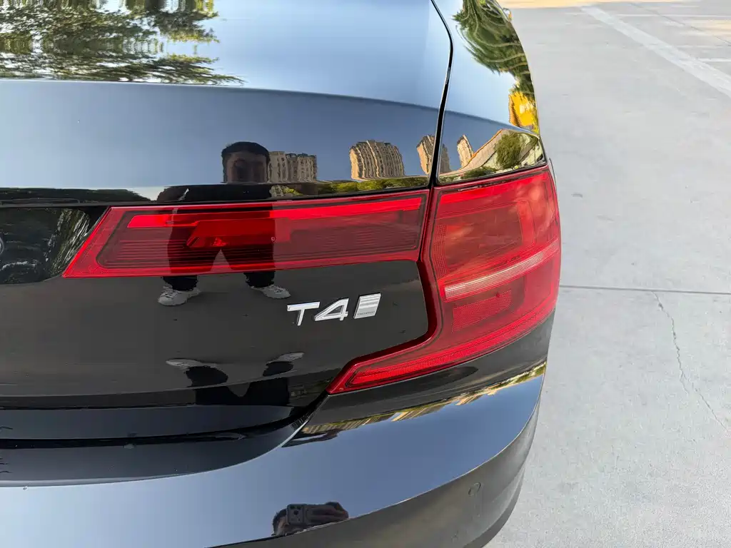 Volvo S90 — фото 13
