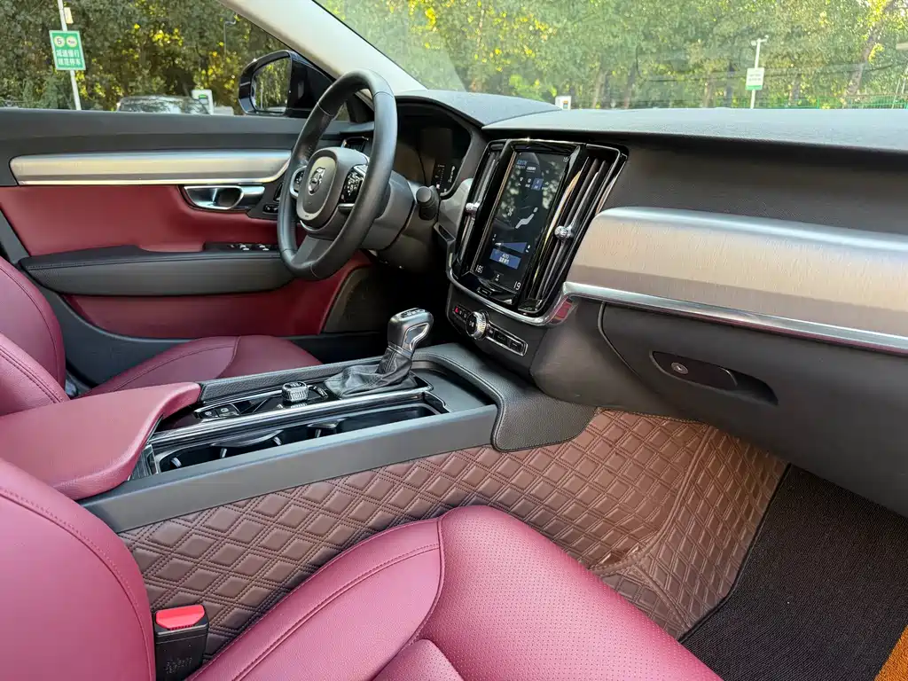 Volvo S90 — фото 9