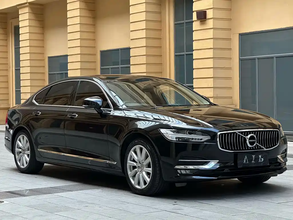 Volvo S90 — фото 3