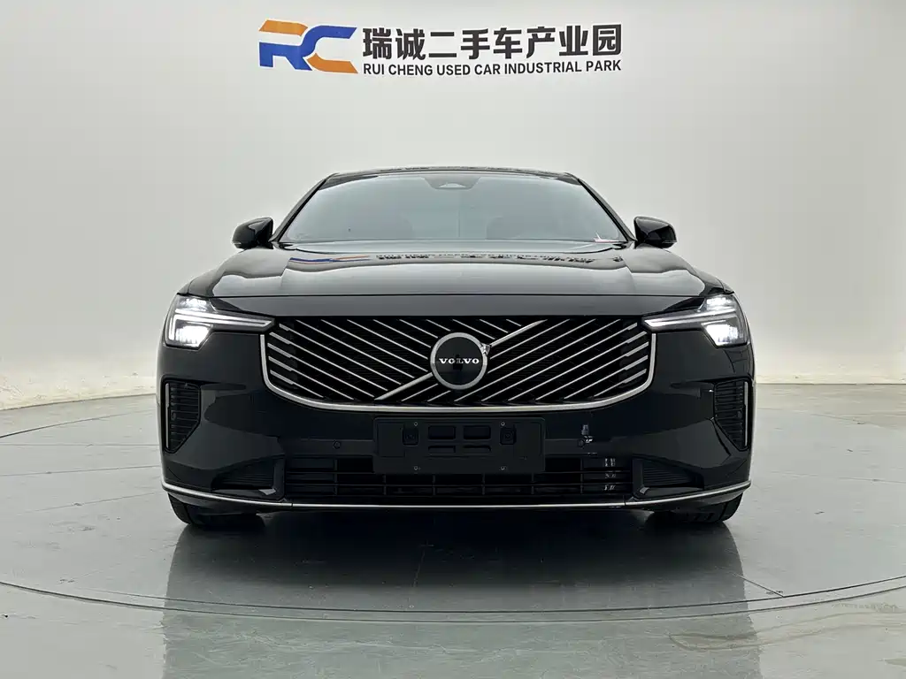 Volvo S90 — фото 3