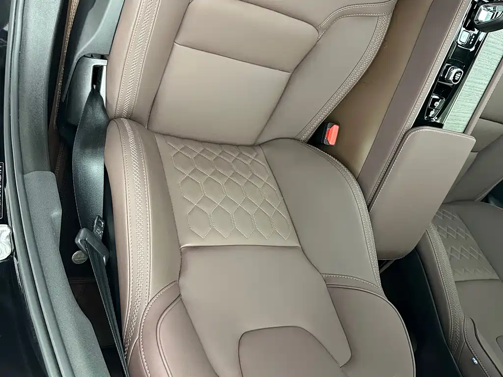 Volvo S90 — фото 47