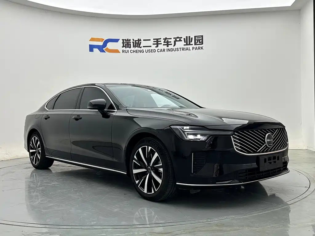 Volvo S90 — фото 9