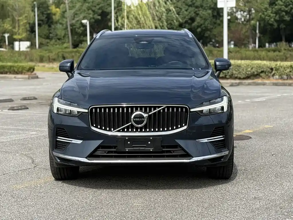 Volvo XC60 — фото 2