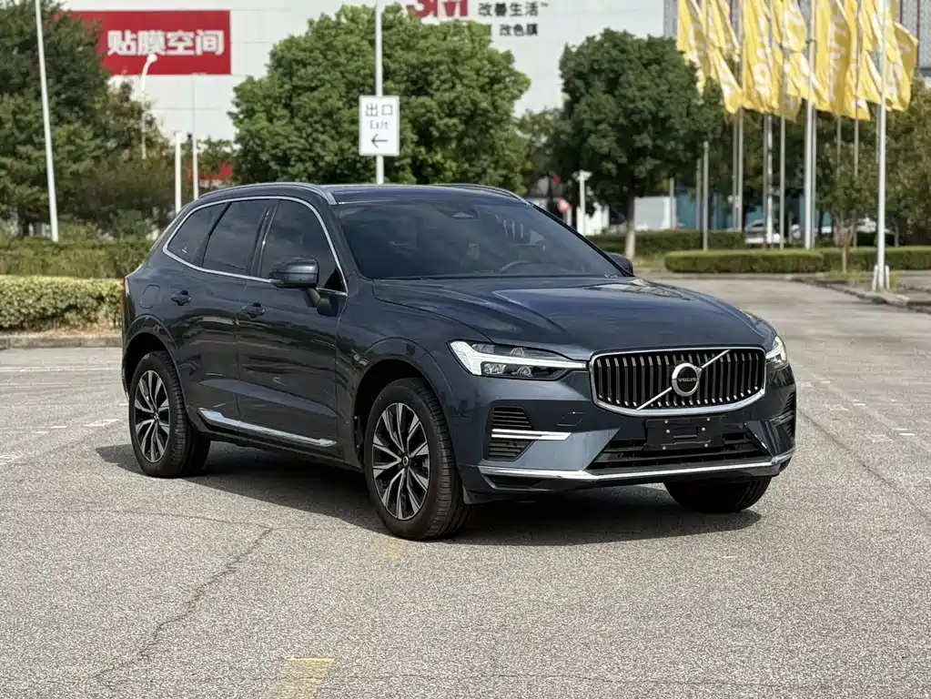 Volvo XC60 — фото 3