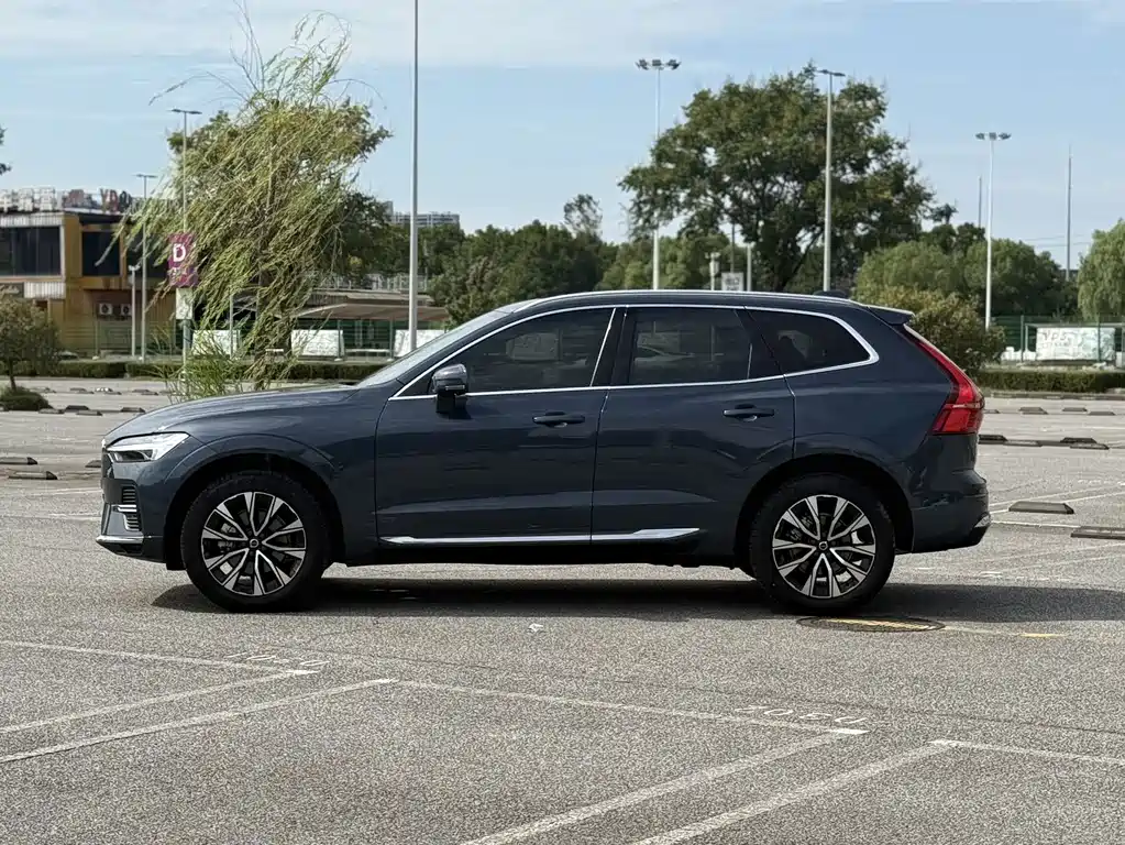 Volvo XC60 — фото 4