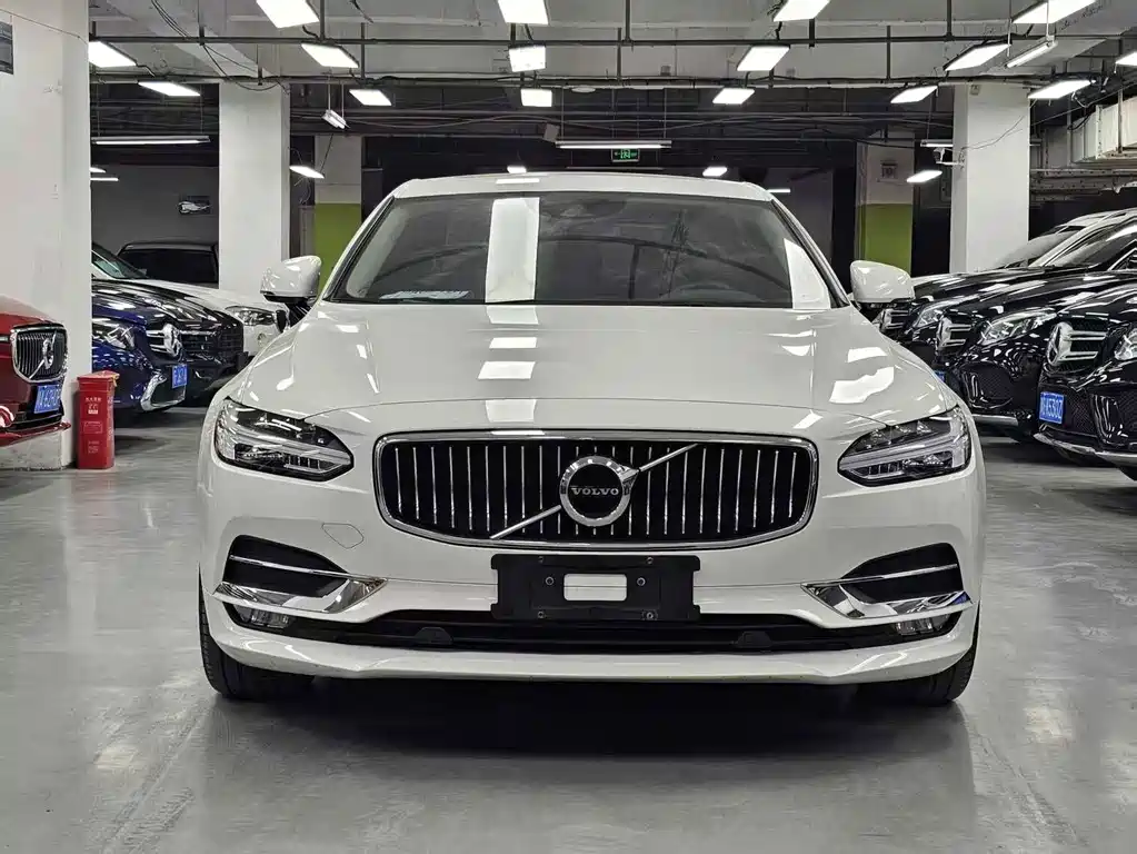 Volvo S90 — фото 2