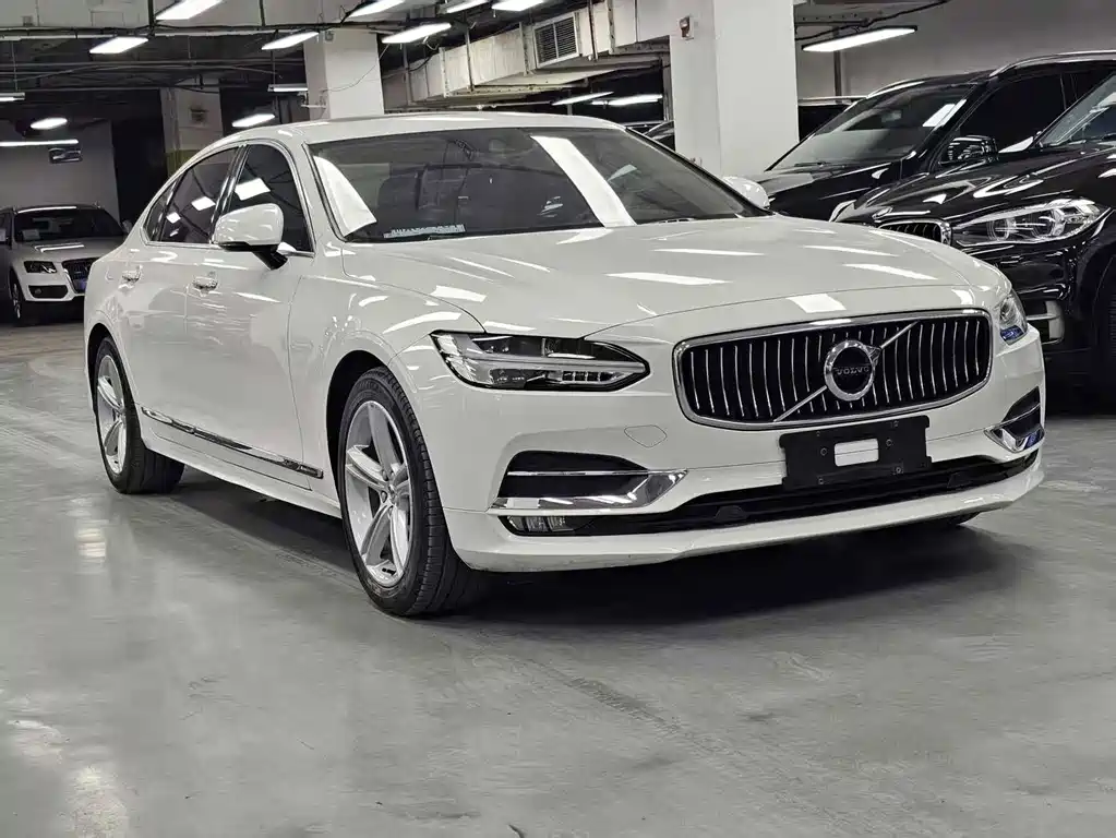 Volvo S90 — фото 3