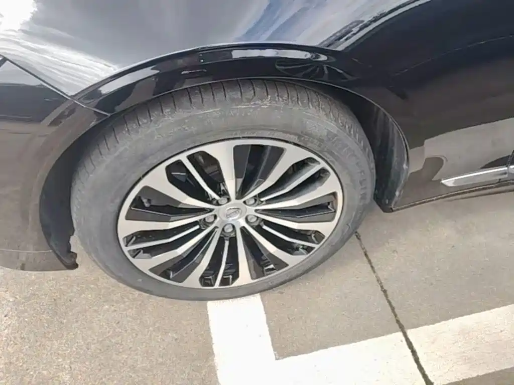 Volvo S90 — фото 23