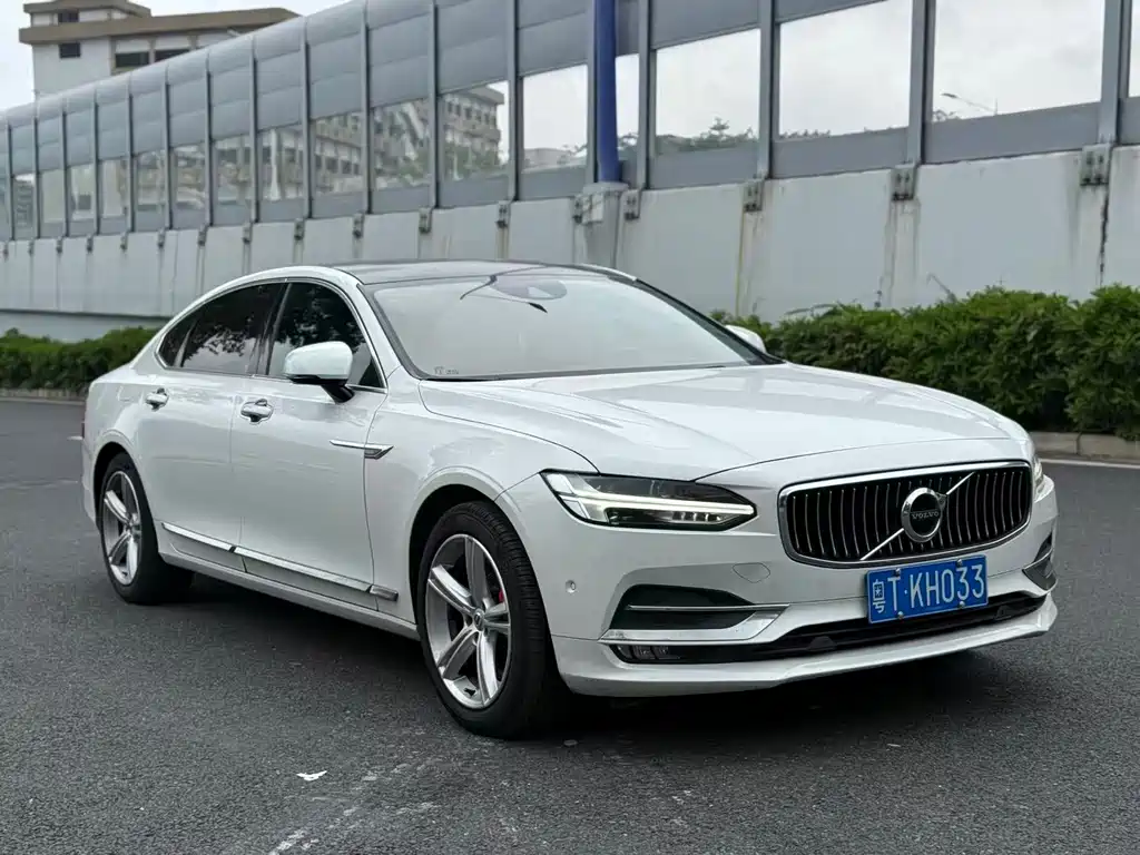 Volvo S90 — фото 3