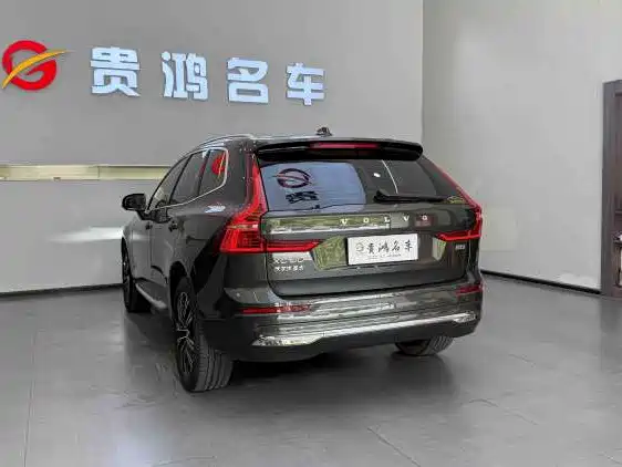 Volvo XC60 — фото 4