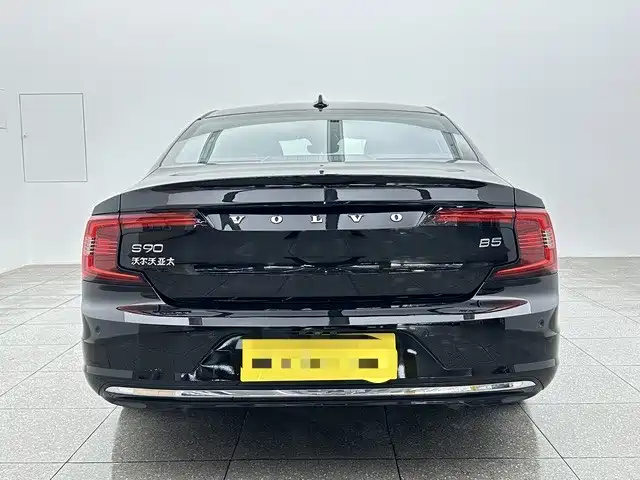 Volvo S90 — фото 5