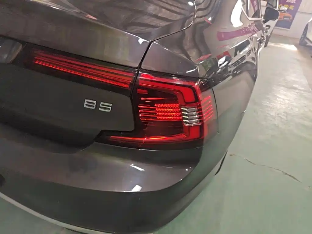 Volvo S90 — фото 8