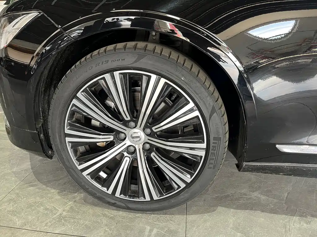 Volvo S90 — фото 6