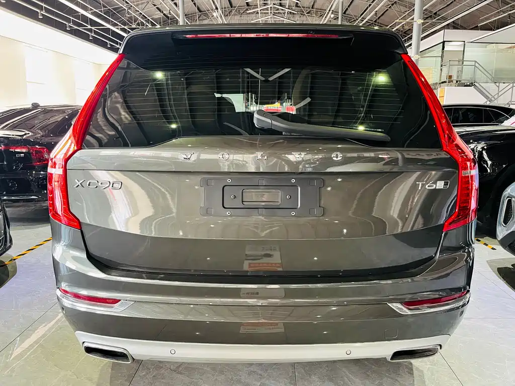 Volvo XC90 — фото 4