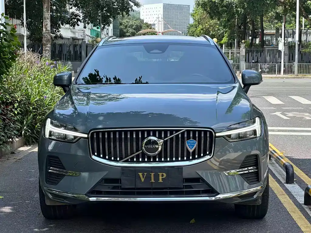 Volvo XC60 — фото 2