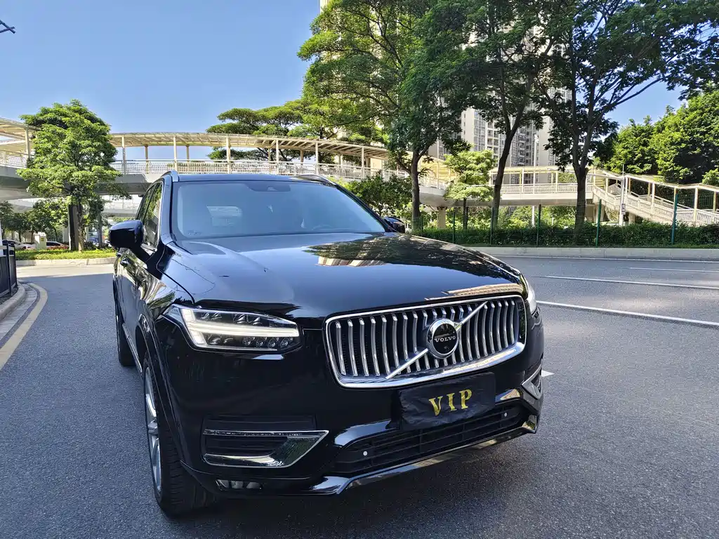 Volvo XC90 — фото 3