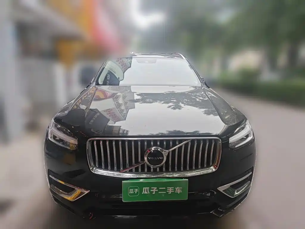 Volvo XC90 — фото 23