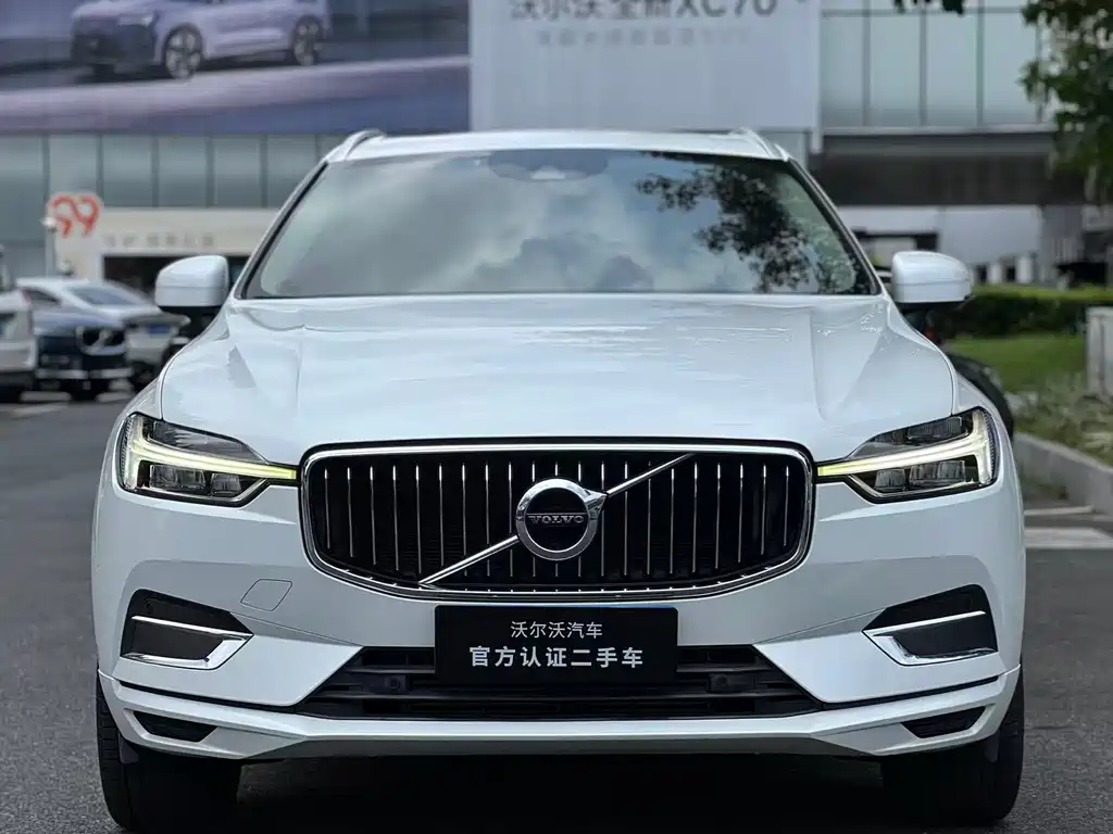 Volvo XC60 — фото 2