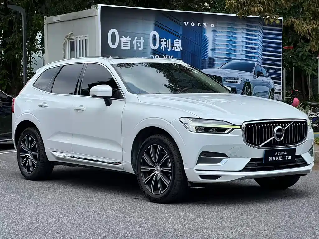 Volvo XC60 — фото 3