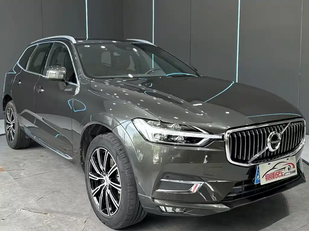 Volvo XC60 — фото 3