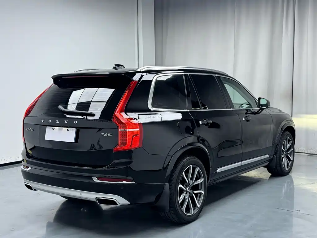 Volvo XC90 — фото 2