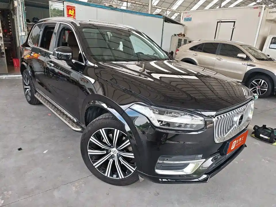 Volvo XC90 — фото 3