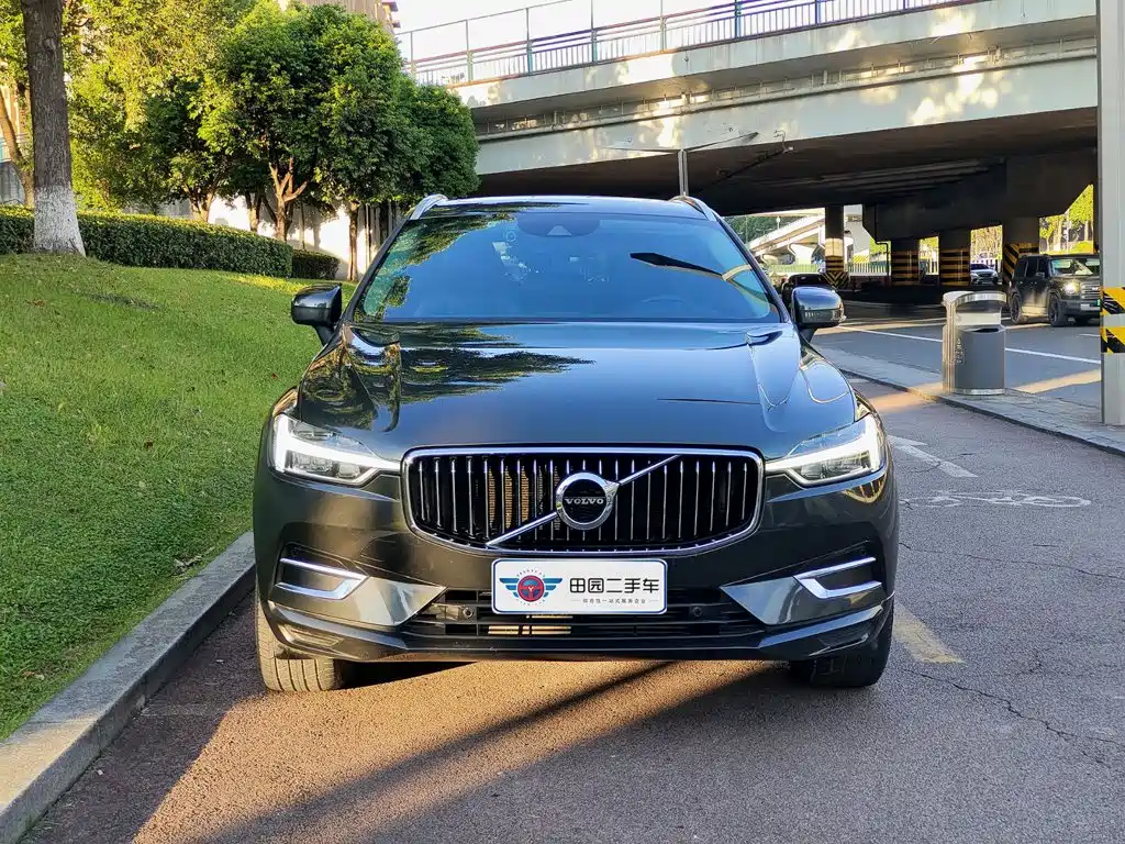 Volvo XC60 — фото 2