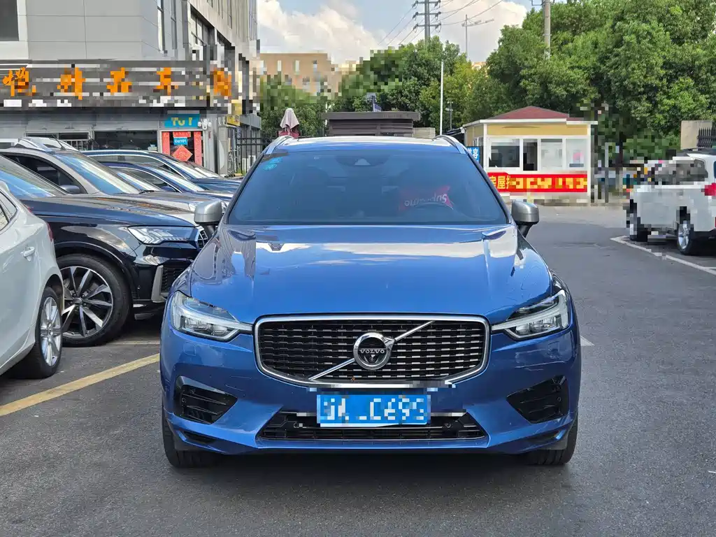 Volvo XC60 — фото 2