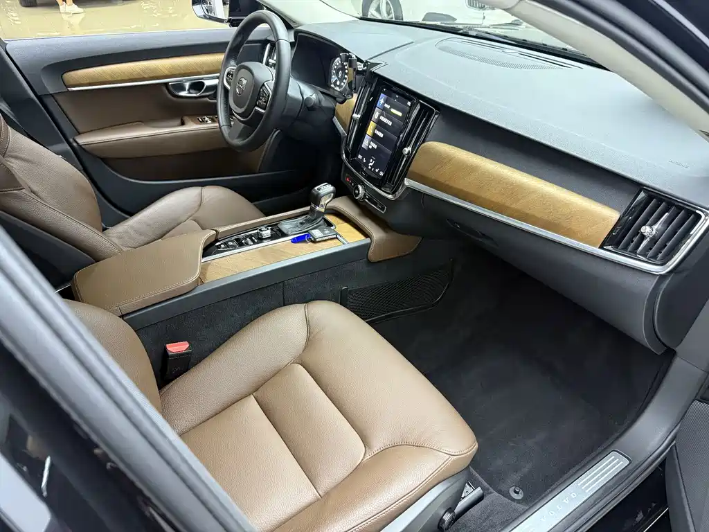 Volvo S90 — фото 6