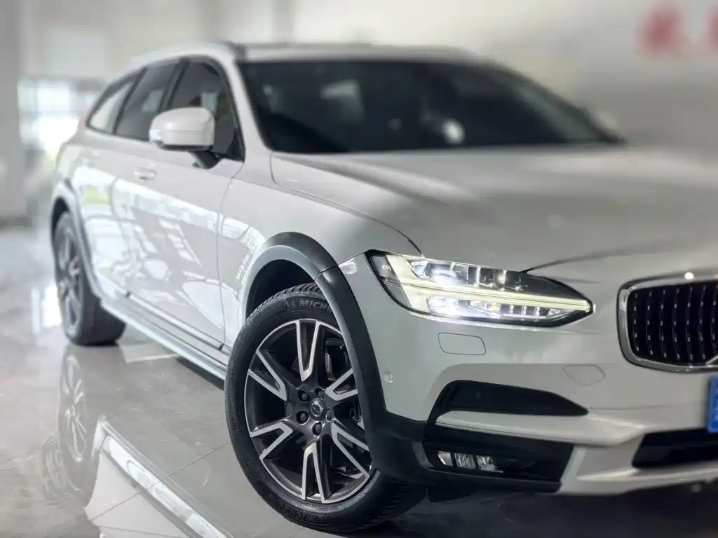 Volvo V90 — фото 3