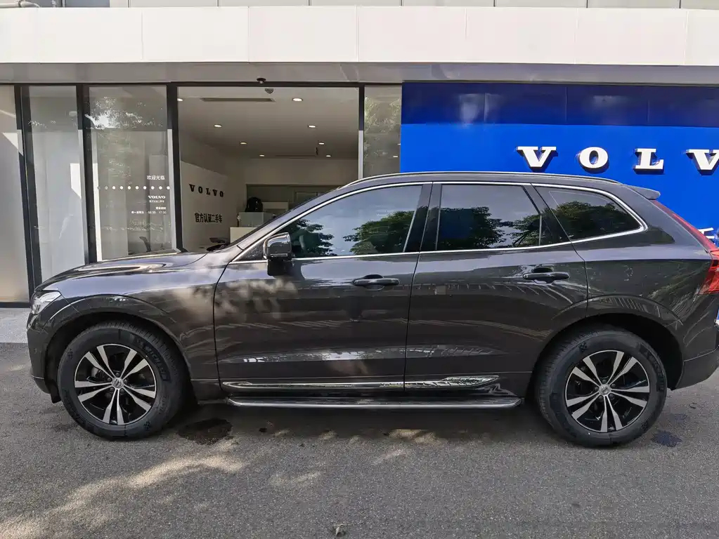 Volvo XC60 — фото 4