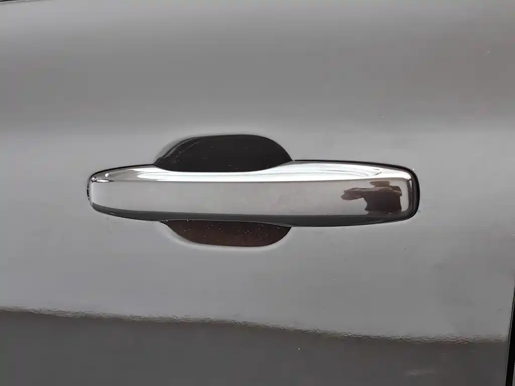Volvo XC60 — фото 18