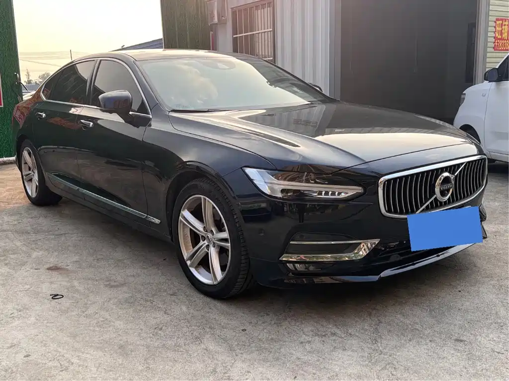 Volvo S90 — фото 3
