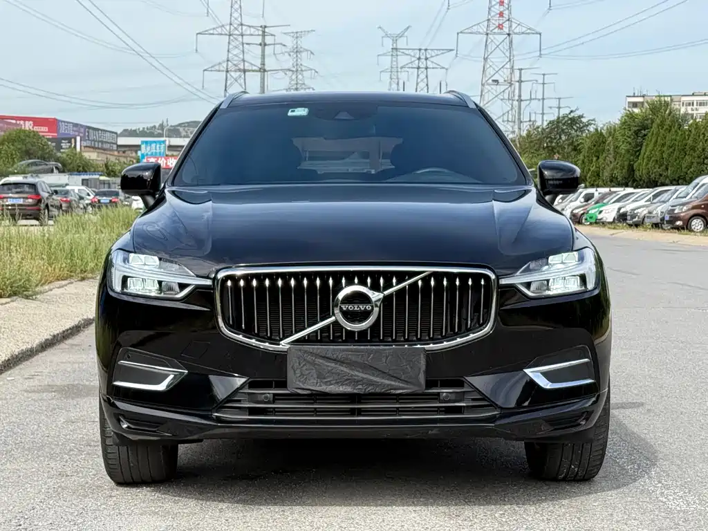 Volvo XC60 — фото 2