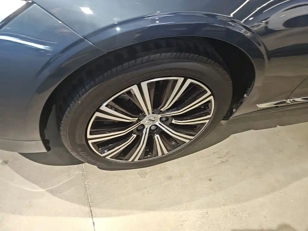 Volvo S90 — фото 23