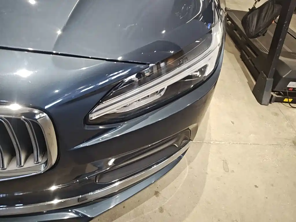 Volvo S90 — фото 24
