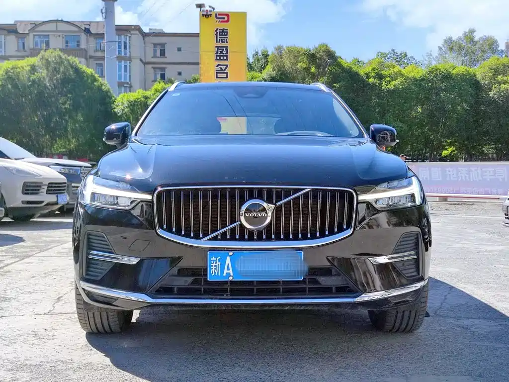 Volvo XC60 — фото 2